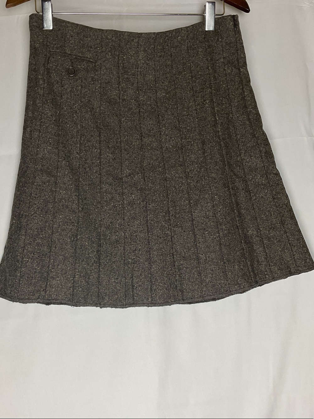 Classic Wool-Blend Brown Pleated Skirt